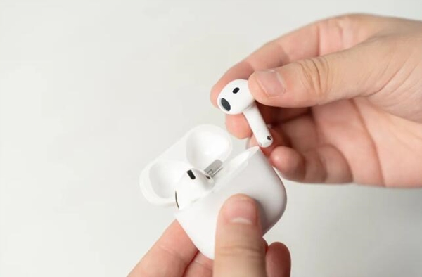 上手体验：你买我推荐 我买我真买！k8凯发全站AirPods 4(图1)